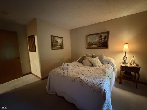 9236 Crawfordsville Road Indianapolis IN 46234