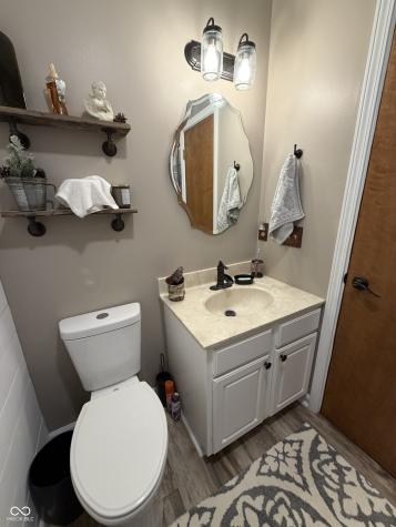 9236 Crawfordsville Road Indianapolis IN 46234