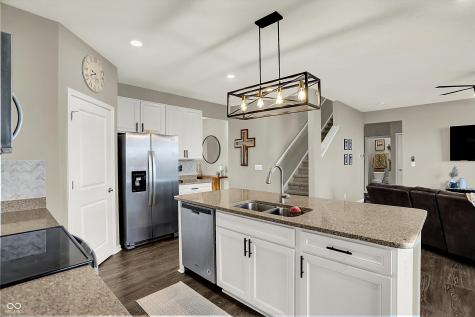 2042 Downey Lane Greenfield IN 46140