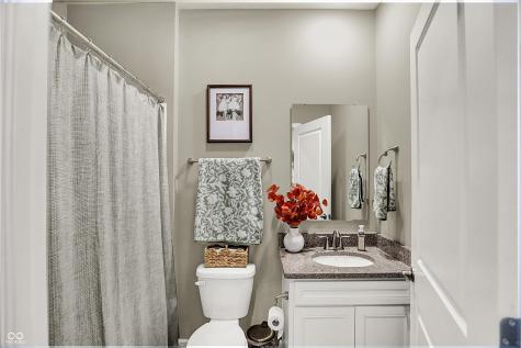2042 Downey Lane Greenfield IN 46140