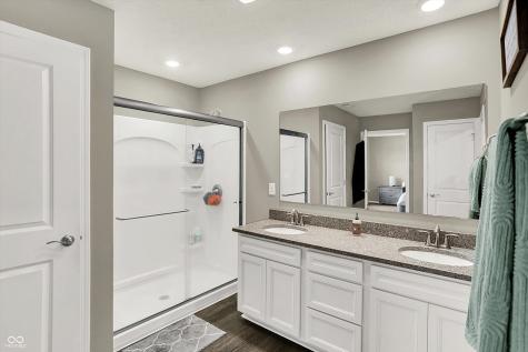 2042 Downey Lane Greenfield IN 46140