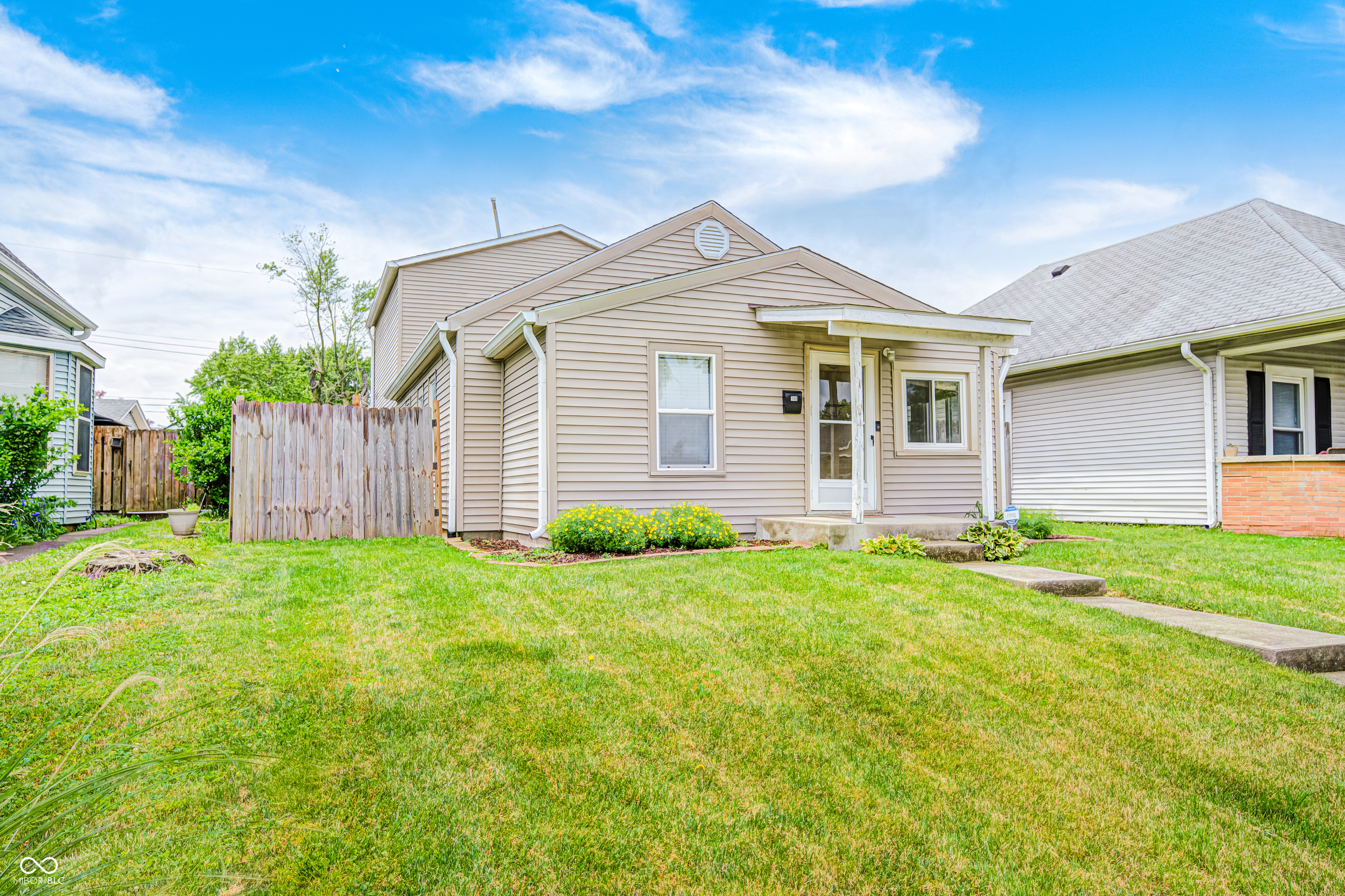 148 S 3rd Avenue Beech Grove IN 46107