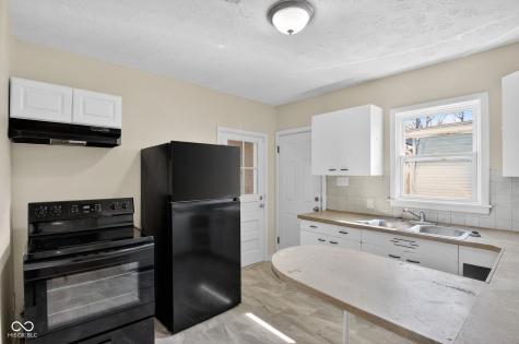 15 Myron Avenue Indianapolis IN 46241