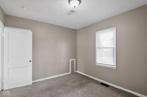 15 Myron Avenue Indianapolis IN 46241