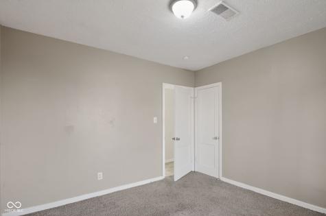 15 Myron Avenue Indianapolis IN 46241