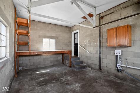 15 Myron Avenue Indianapolis IN 46241