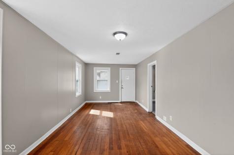 15 Myron Avenue Indianapolis IN 46241