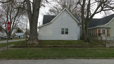 853 N 12th Street N Elwood IN 46036