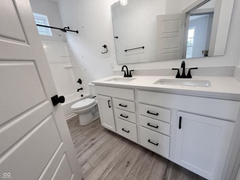537 Gilder Drive Carmel IN 46032