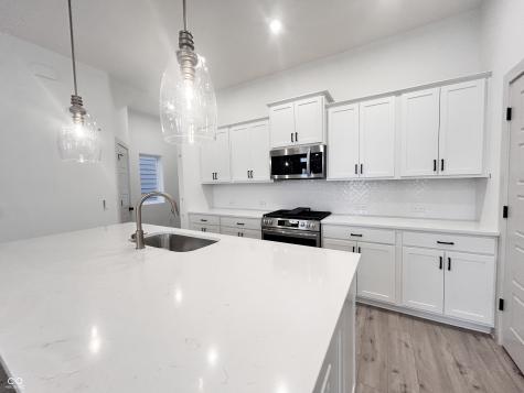 537 Gilder Drive Carmel IN 46032