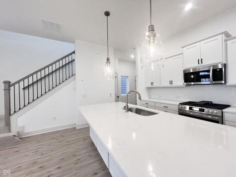 537 Gilder Drive Carmel IN 46032