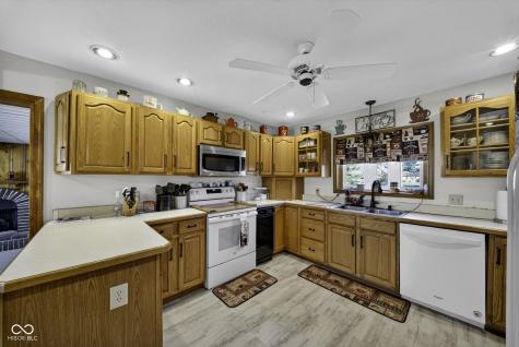 6702 E 96th Street Fishers IN 46038