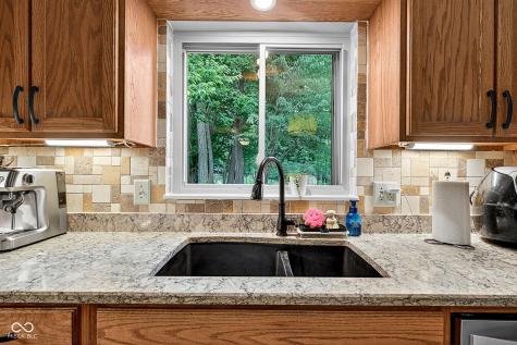 242 Banta Trail Indianapolis IN 46227
