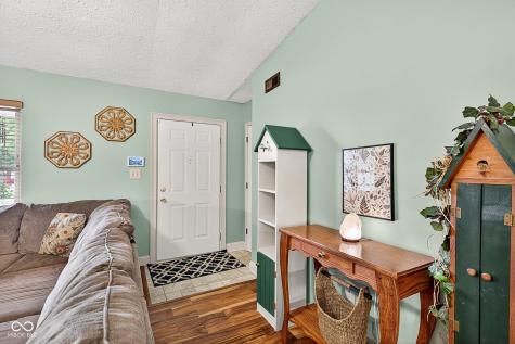 242 Banta Trail Indianapolis IN 46227