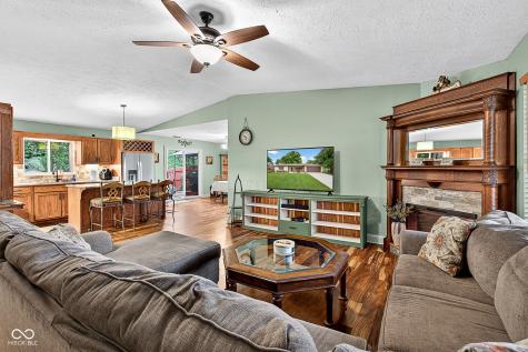 242 Banta Trail Indianapolis IN 46227