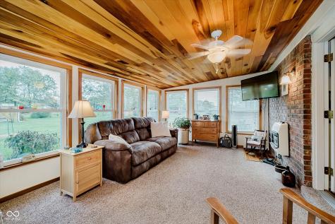 2140 S Fairview Drive Shelbyville IN 46176