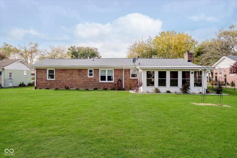 2140 S Fairview Drive Shelbyville IN 46176