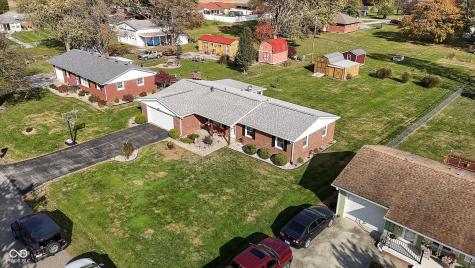 2140 S Fairview Drive Shelbyville IN 46176