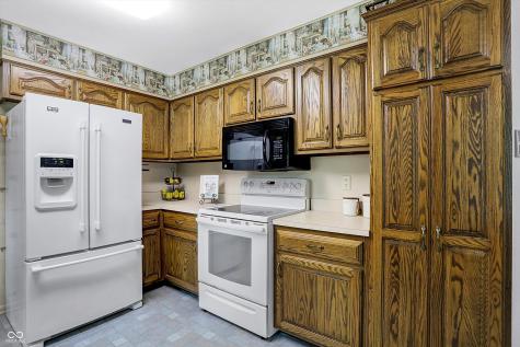 6811 Shalimar Court Indianapolis IN 46214