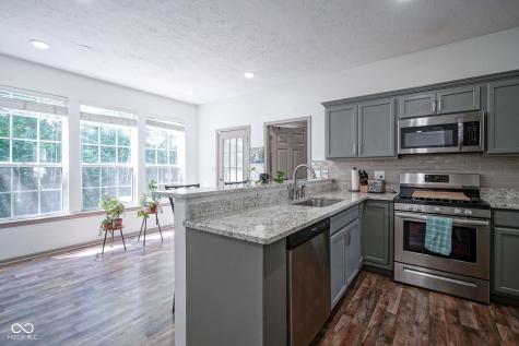 3123 Bretton Court Indianapolis IN 46268