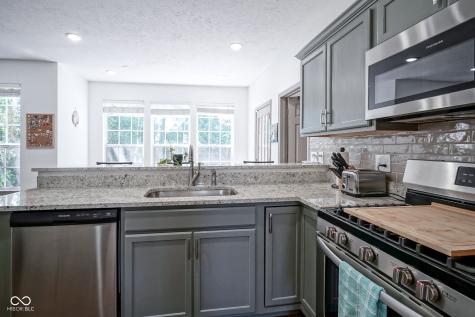 3123 Bretton Court Indianapolis IN 46268
