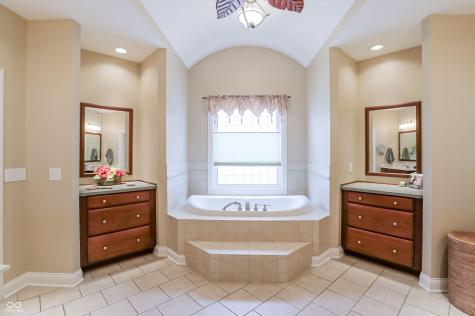 14739 Raymond Lane Carmel IN 46032