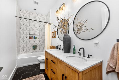 339 W Broadway Street Greenwood IN 46142