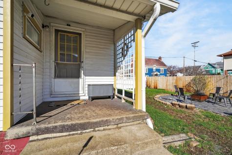 168 W Broadway Street Shelbyville IN 46176