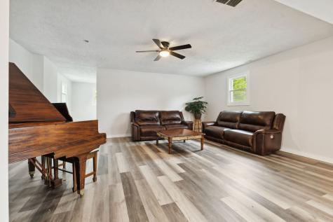 1026 S 500 W New Palestine IN 46163