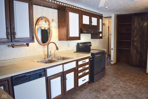 5808 E County Road 150 N Avon IN 46123