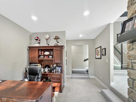 1040 Champion Court Columbus IN 47201