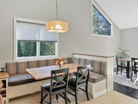 1040 Champion Court Columbus IN 47201