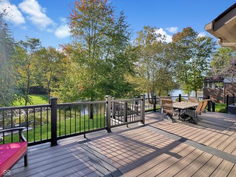 1040 Champion Court Columbus IN 47201