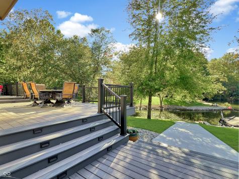 1040 Champion Court Columbus IN 47201