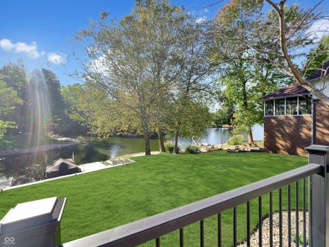 1040 Champion Court Columbus IN 47201