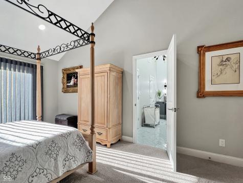 1040 Champion Court Columbus IN 47201