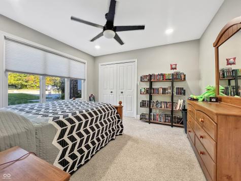 1040 Champion Court Columbus IN 47201