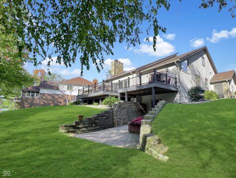 1040 Champion Court Columbus IN 47201