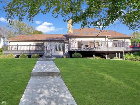 1040 Champion Court Columbus IN 47201