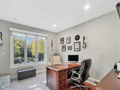 1040 Champion Court Columbus IN 47201