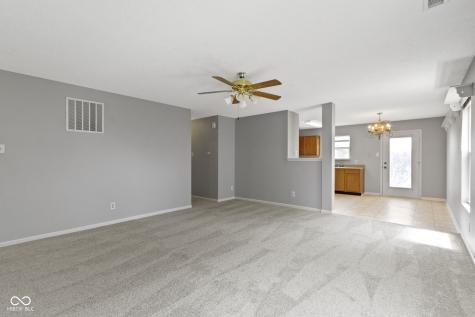 3423 Summer Breeze Circle Indianapolis IN 46239