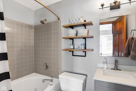 6842 Sextant Drive Indianapolis IN 46260
