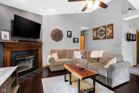 6842 Sextant Drive Indianapolis IN 46260