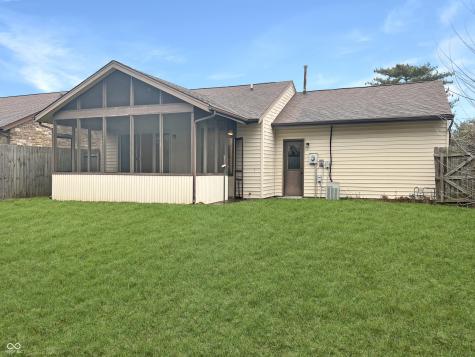 3830 Peppertree Lane Columbus IN 47203