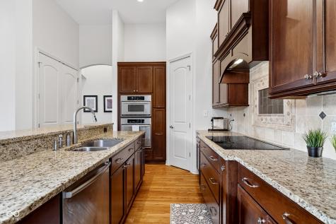 2123 Renegade Court Carmel IN 46032
