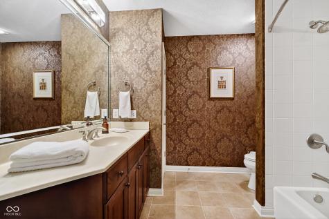 2123 Renegade Court Carmel IN 46032