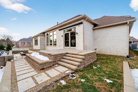 2123 Renegade Court Carmel IN 46032