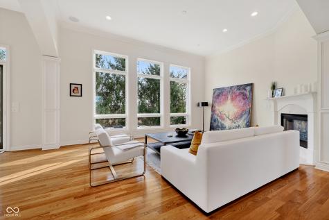 2123 Renegade Court Carmel IN 46032