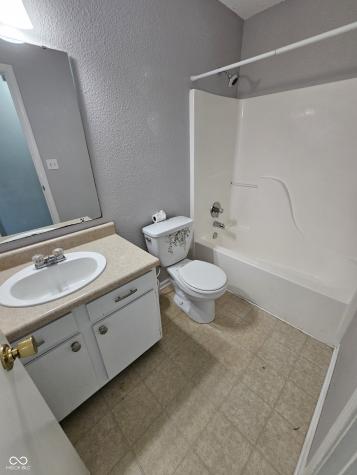 3942 Village Trace Boulevard Indianapolis IN 46254