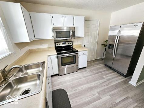 3942 Village Trace Boulevard Indianapolis IN 46254